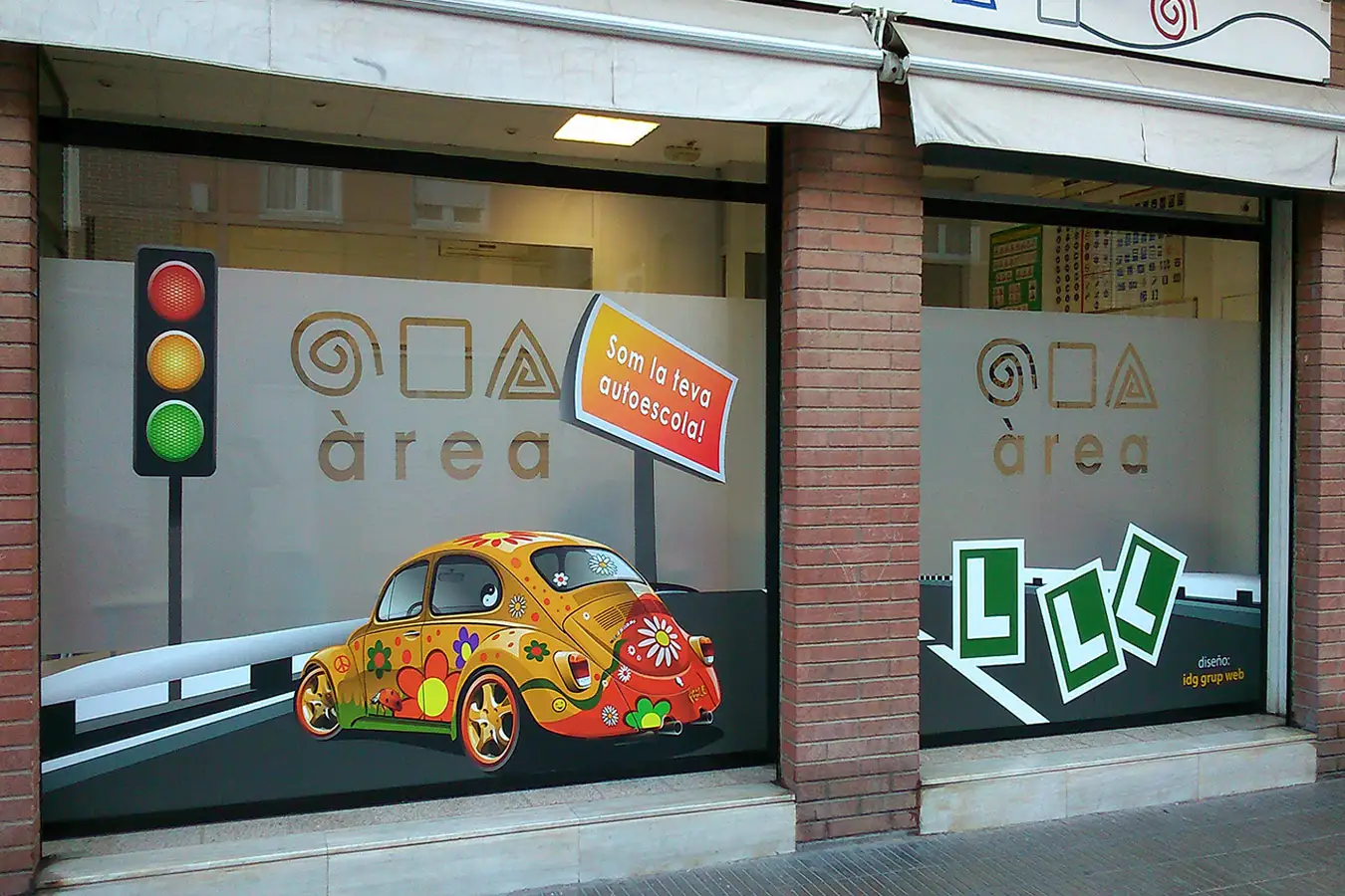 Diseño y Rotulación de Locales y Viviendas con vinilos glaseados